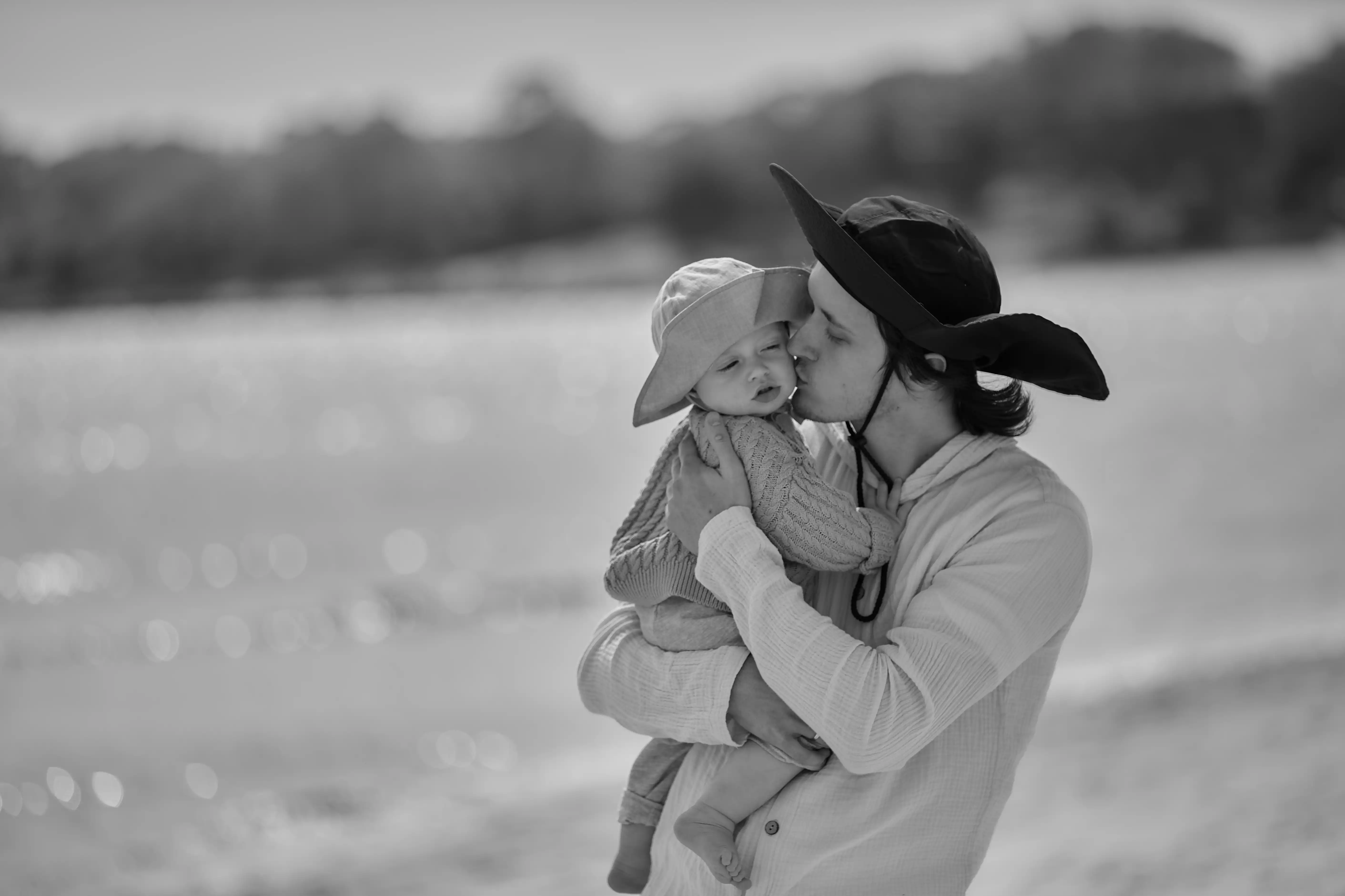 Kids moment, wide frame